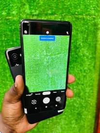 A picture of Google pixel 2XL