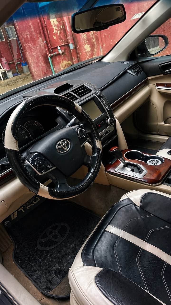 A picture of Clean naija used 2012 Toyota Camry XLE Full option available