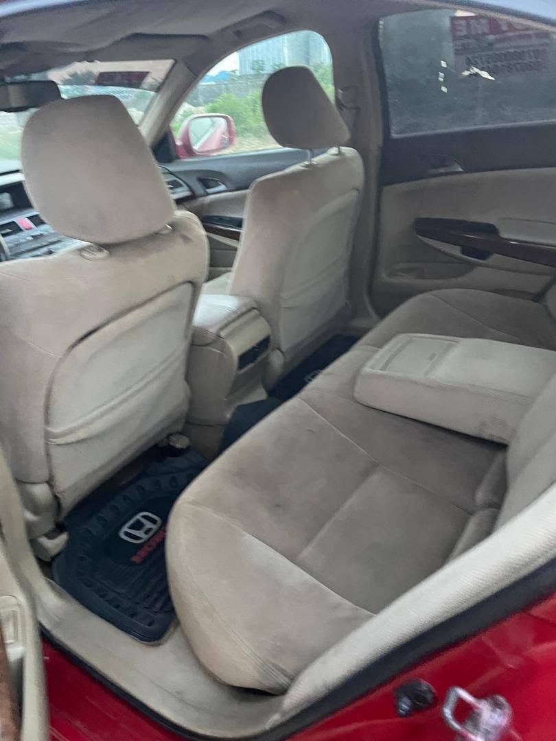 A picture of Honda Accord 2009 Clean Register