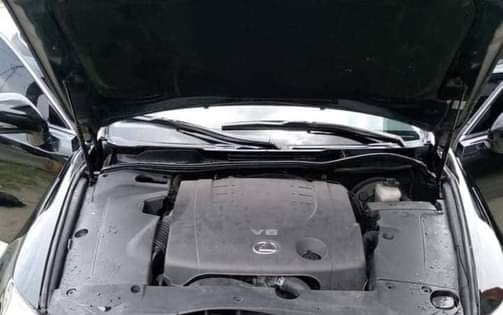 A picture of IS250
