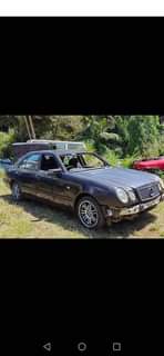 benz e200