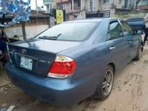 A picture of 2004 Toyota Camry