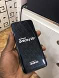 A picture of Samsung S8plus used