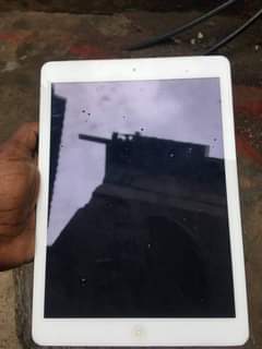 A picture of iPad Air Cellular 