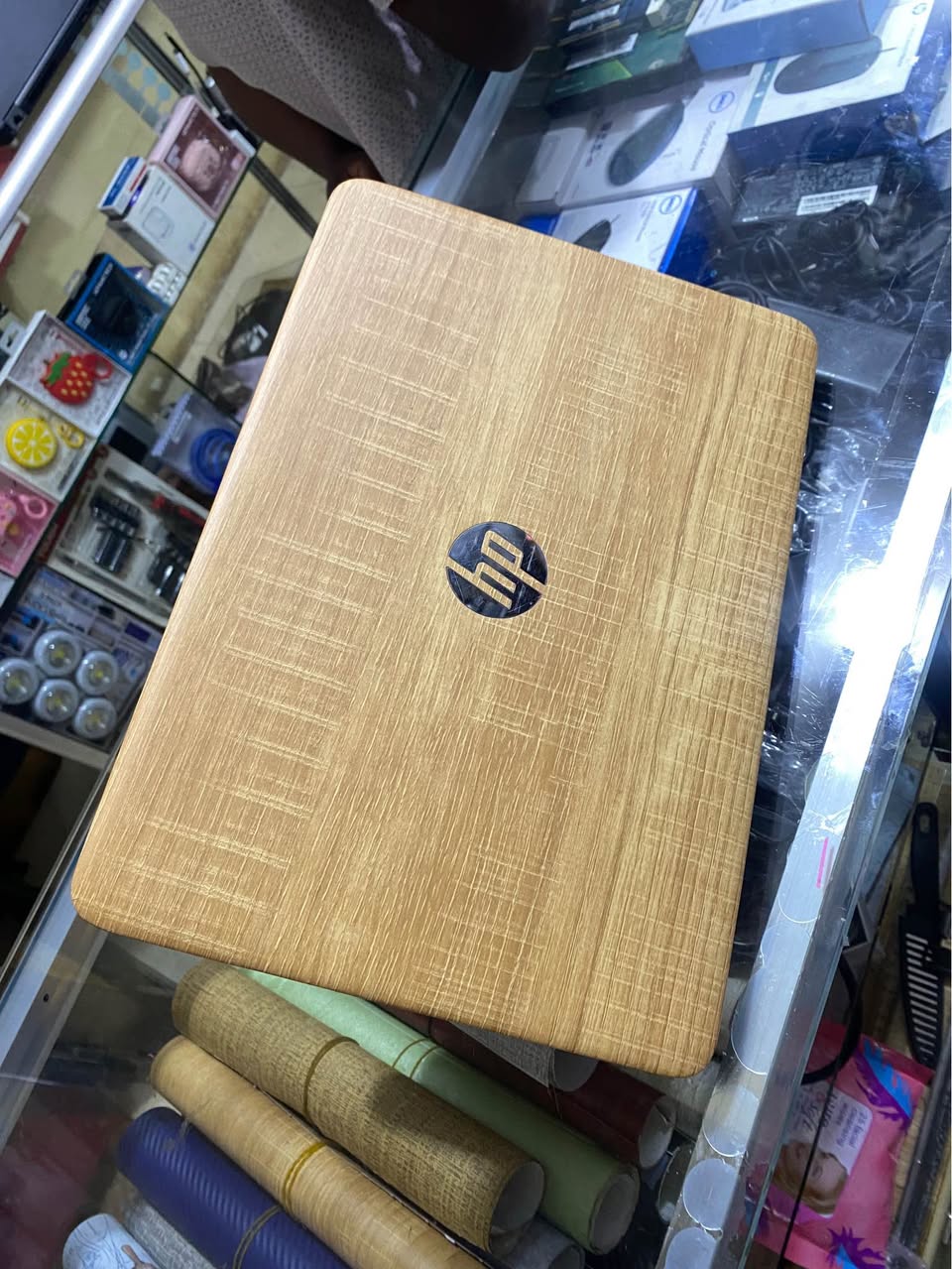 A picture of Laptop wrapping