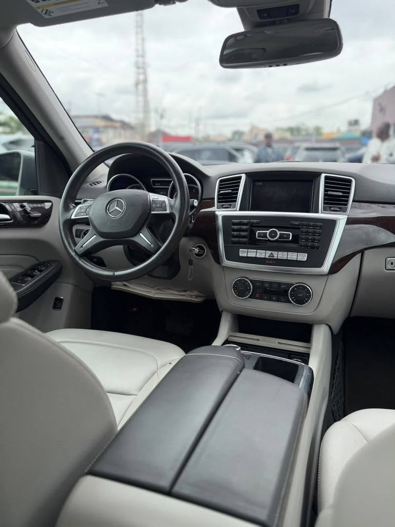 A picture of Mercedes Benz ML350 upgraded GLE 350