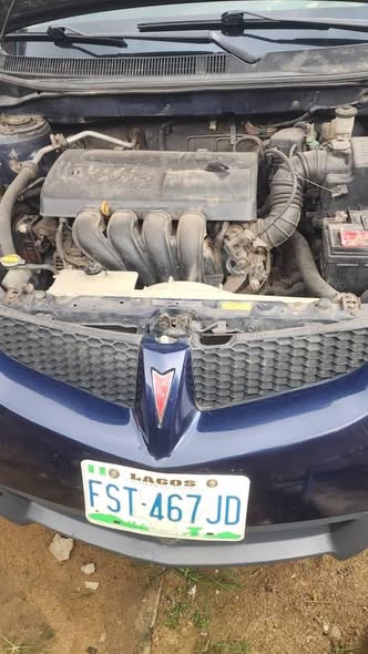 A picture of PONTIAC VIBE 03 MODEL FIRST BODY