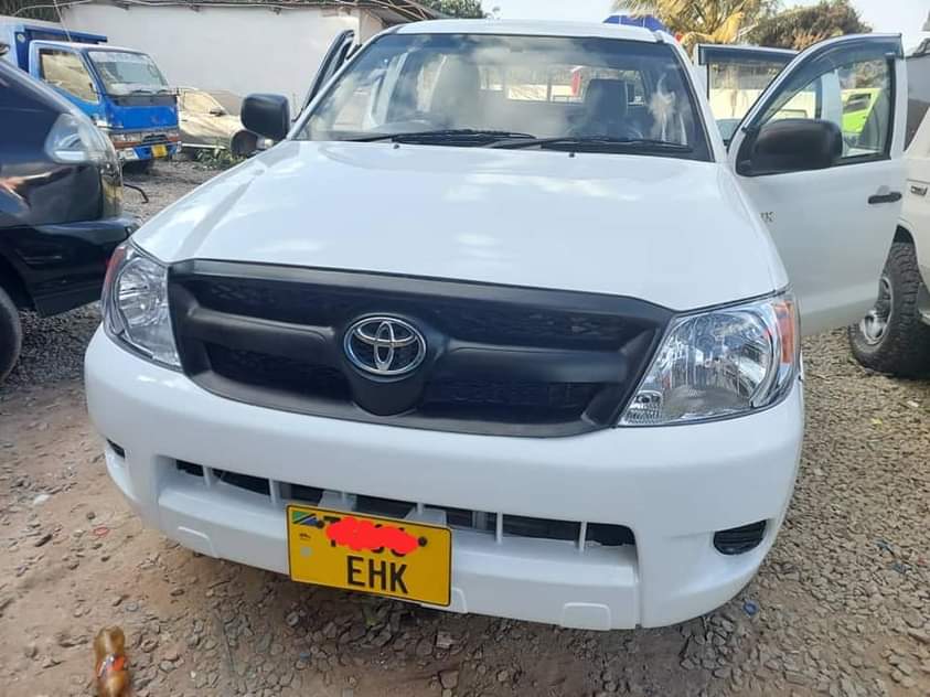 used toyota hilux