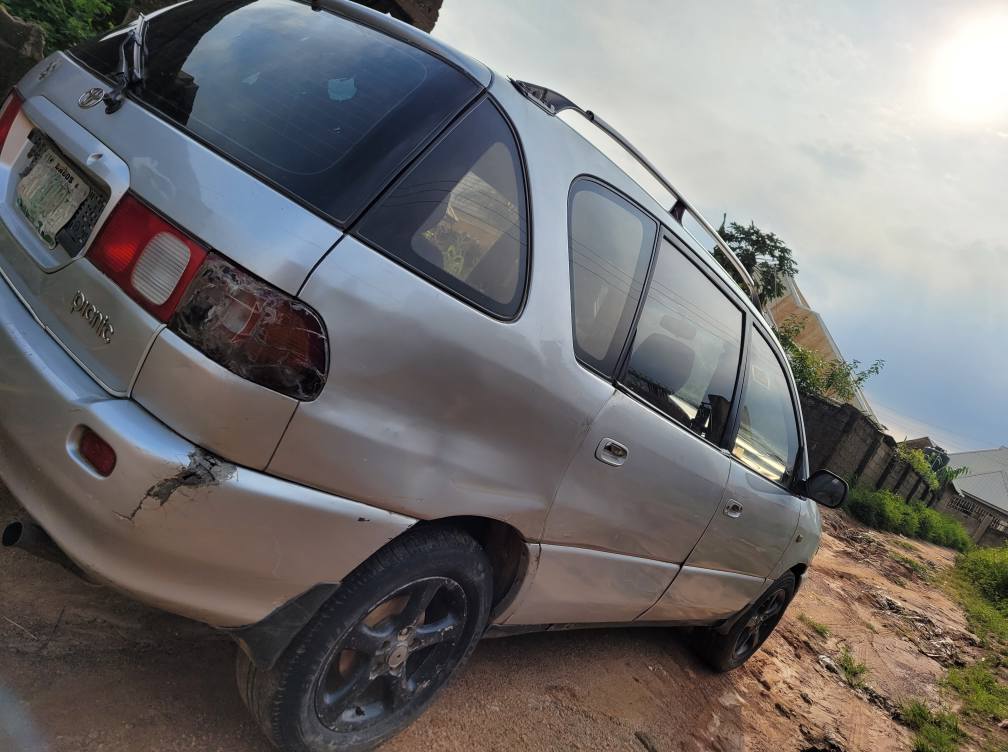 A picture of Toyota picnic