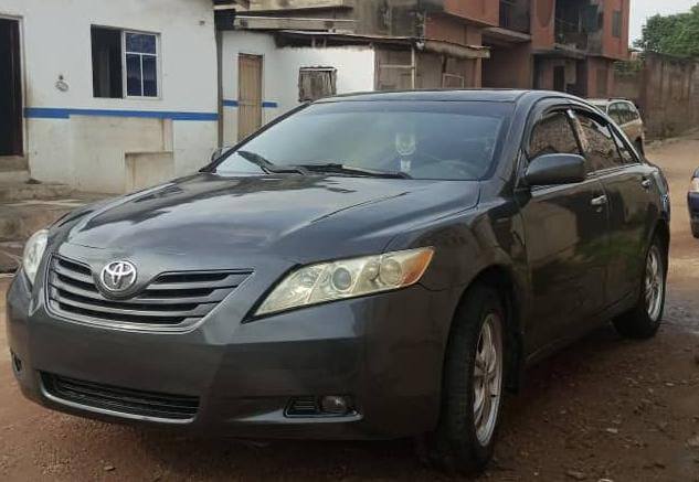 A picture of Toyota Camry 08