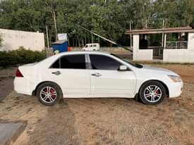 A picture of Distress sales Extremely clean Honda Accord Discussion continue 2007model Ac