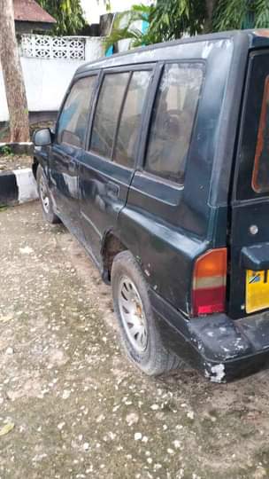 suzuki escudo