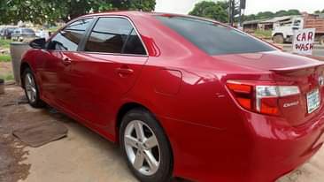 A picture of Toyota Camry se 2014 three months