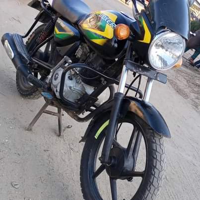 A picture of Boxer 150