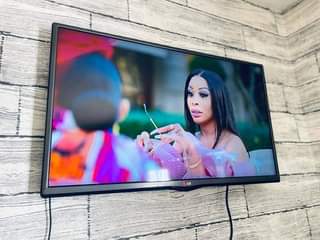 A picture of LG LED TV nchi 32