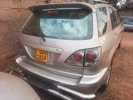 A picture of Toyota harrier