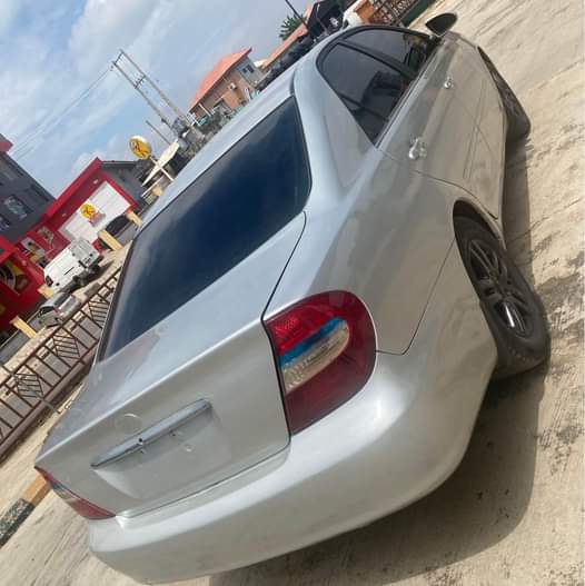A picture of Toyota Camry 2004 model