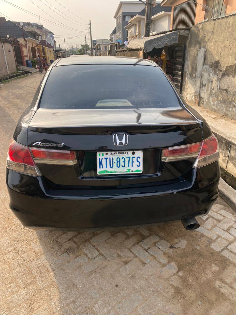 A picture of Honda Accord 09 010 smoking engine only good gear and