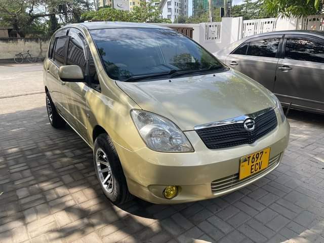 A picture of 0712934193 0616949468