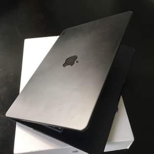 A picture of Macbook Air M2