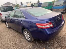 A picture of Toyota Camry 010 model Tokunbo engine Gear is selecting perfectly