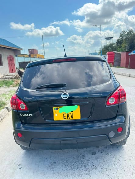 A picture of NALENGESHA NISSAN DUALIS MIL 13 000 000 FIXED OPENROOF 2011