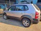 A picture of Hyundai Tucson 2.7CRDi 2008 model Auto NOTE the car cranks