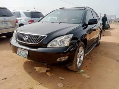 A picture of For sale Slightly used 2006 Lexus RX 330 Full option