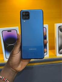 A picture of SAMSUNG GALAXY A12