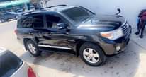 A picture of 2013 land cruizer