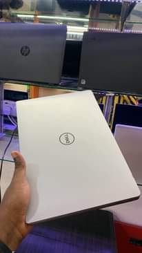 A picture of Dell latitude 7400
