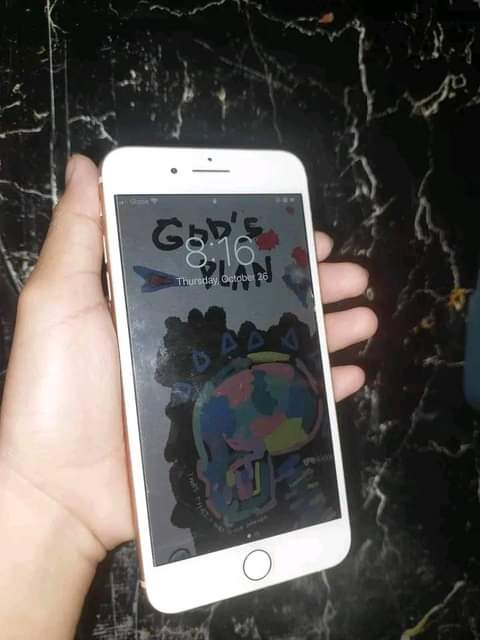 A picture of IPHONE