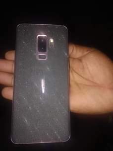 A picture of SAMSUNG S9 