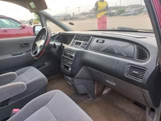 A picture of 01 honda shuttle odysey