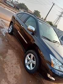 A picture of Lexus RX330 2005 Model
