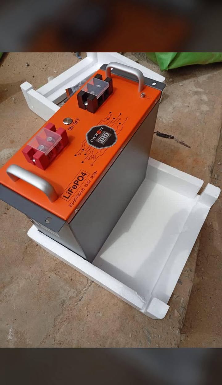 A picture of SOLAR lithium batteries