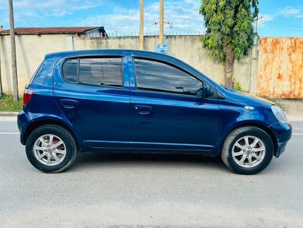 A picture of PRICE 8 8milion CONTACT VITZ OLDMODEL EAQ Full File Full