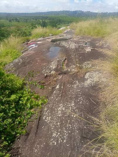 A picture of 16 Acres Rocky Landscape available on Sale in BUIKWE DISTRICT