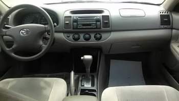 A picture of Very clean tokunbo Toyota camry 2002 model for Engine Type