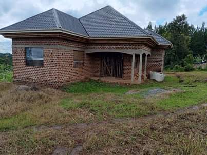 A picture of Shell house on quick sale