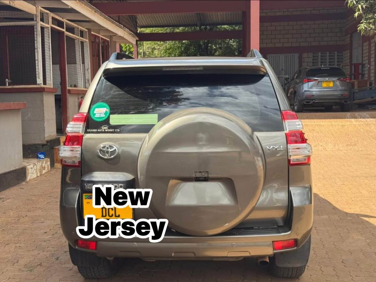 A picture of Toyota Landcruiser Prado