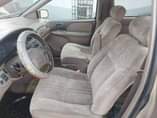 A picture of 1999 Toyota Sienna