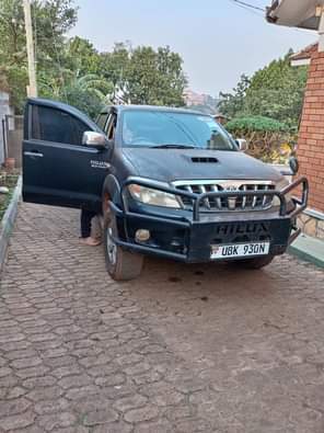 used toyota hilux