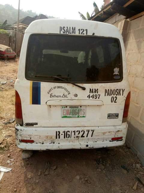 A picture of 2021 Hijet mini bus Old model