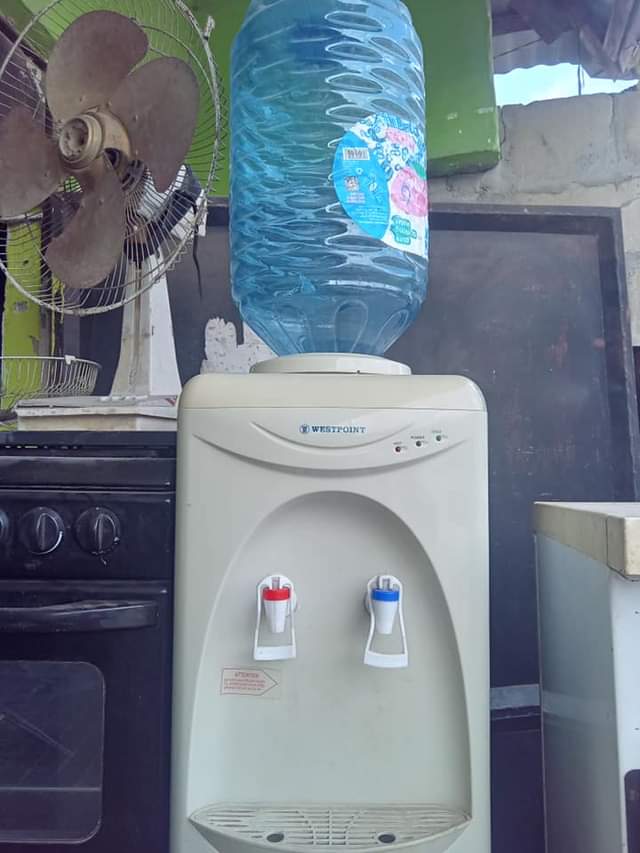 A picture of Tunalekebisha fridge namba 0712361492