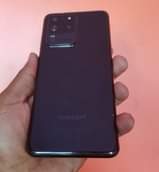 A picture of Samsung s20 Ultra