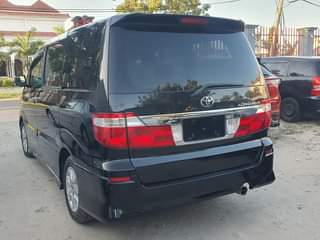A picture of TOYOTA ALPHARED