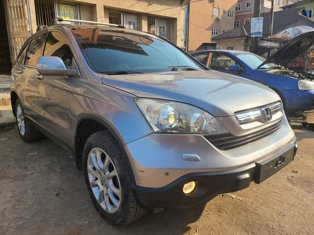 A picture of Tokunbo 2009 Honda CR V