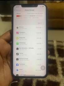 A picture of iphone 11 pro max gb 256 bh 79 ipo vizuri