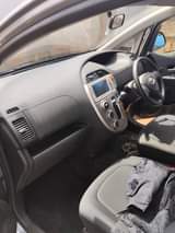A picture of Mv toyota ractis